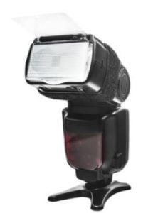 Qu’est ce qu’un flash de reportage – TTL – Cobra ?