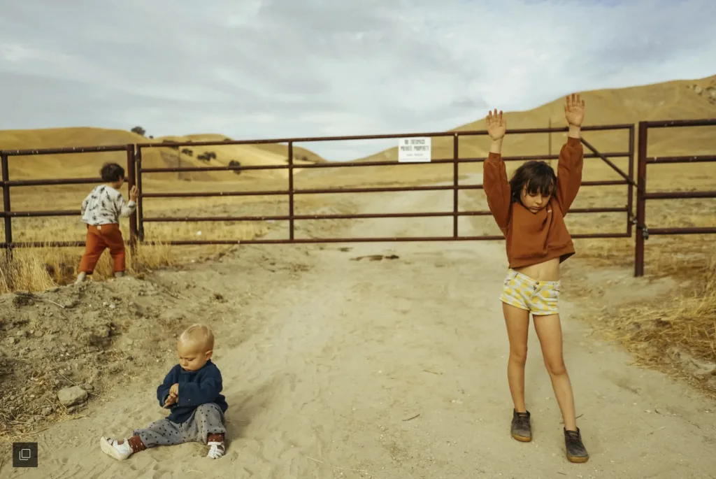 Claire Guarry - Somewhere it's still summer Claire Guarry - Somewhere it's still summer