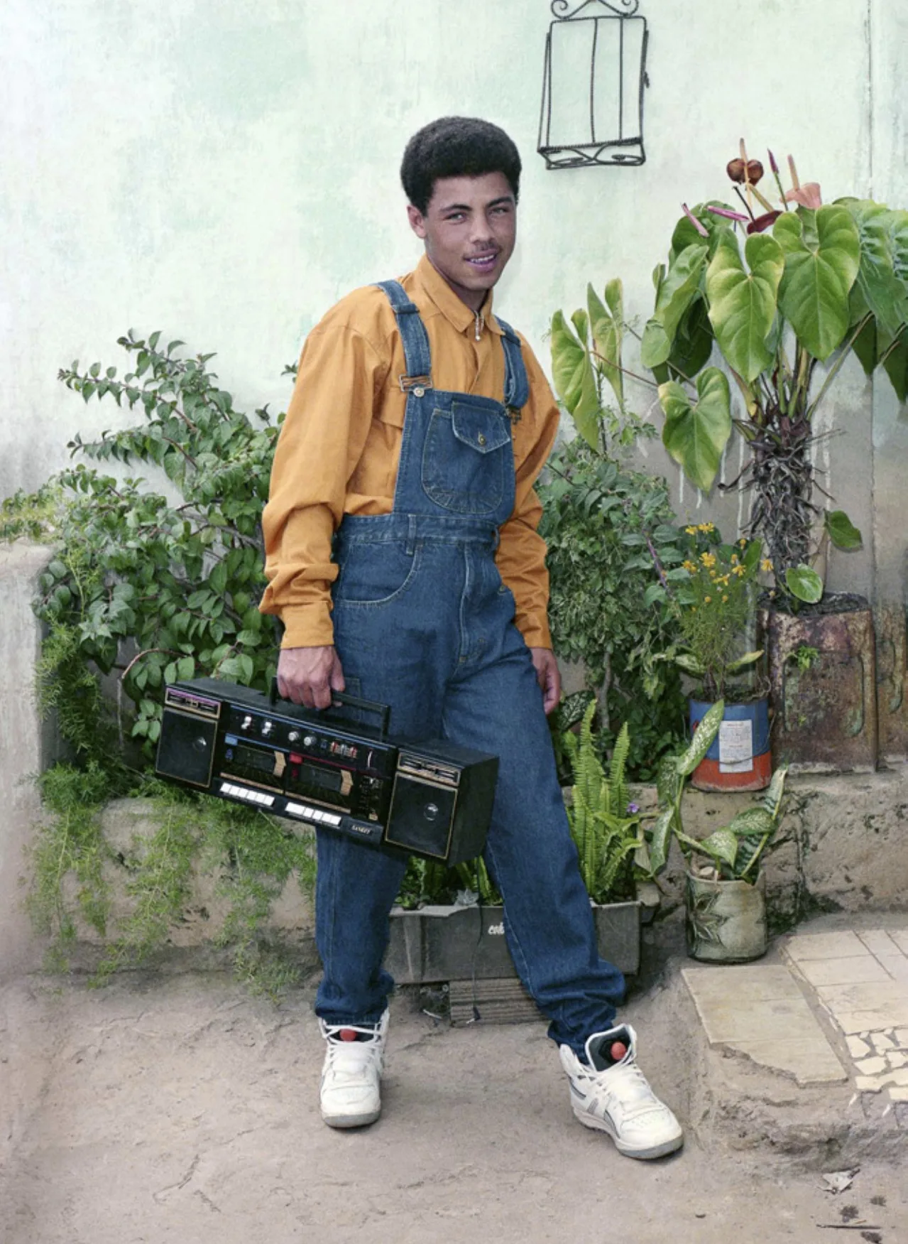 AFONSA PIMENTA / RETRATISTAS DO MORRO. Le Fils de Zói, La communauté de Serra, Belo Horizonte, MG, 1989. AFONSA PIMENTA / RETRATISTAS DO MORRO. Le Fils de Zói, La communauté de Serra, Belo Horizonte, MG, 1989.