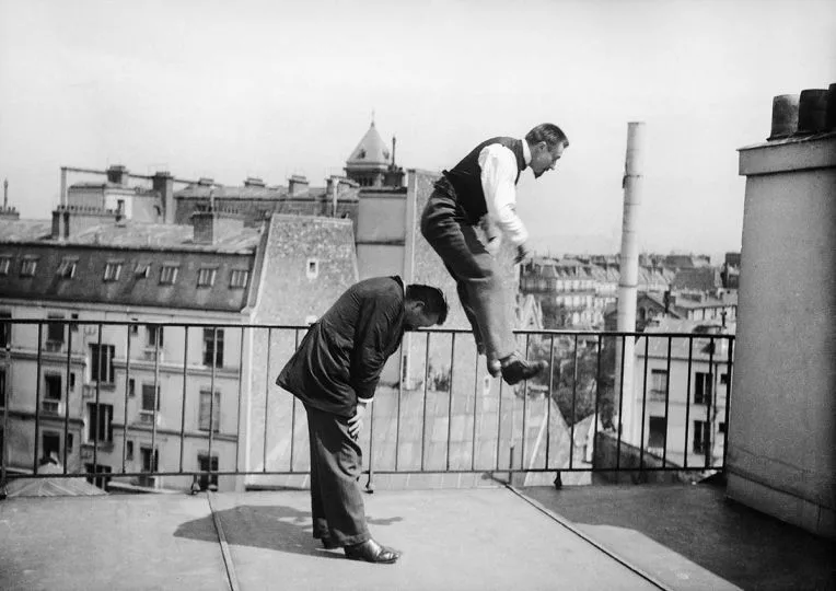 Partie de saute mouton - Paris 1896 Partie de saute mouton - Paris 1896