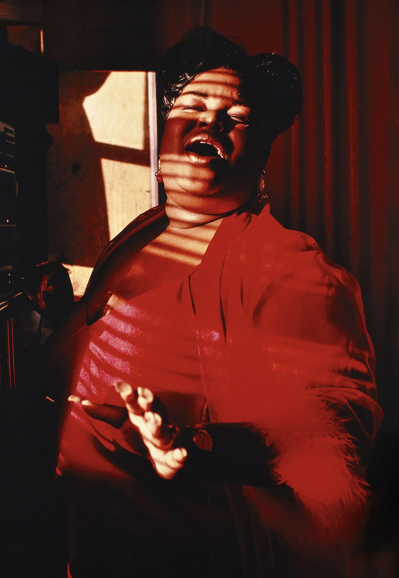 Arlene Gottfried, Gospel Singer, 1980 © Estate Arlene Gottfried / Courtesy Les Douches la Galerie, Paris Arlene Gottfried, Gospel Singer, 1980 © Estate Arlene Gottfried / Courtesy Les Douches la Galerie, Paris