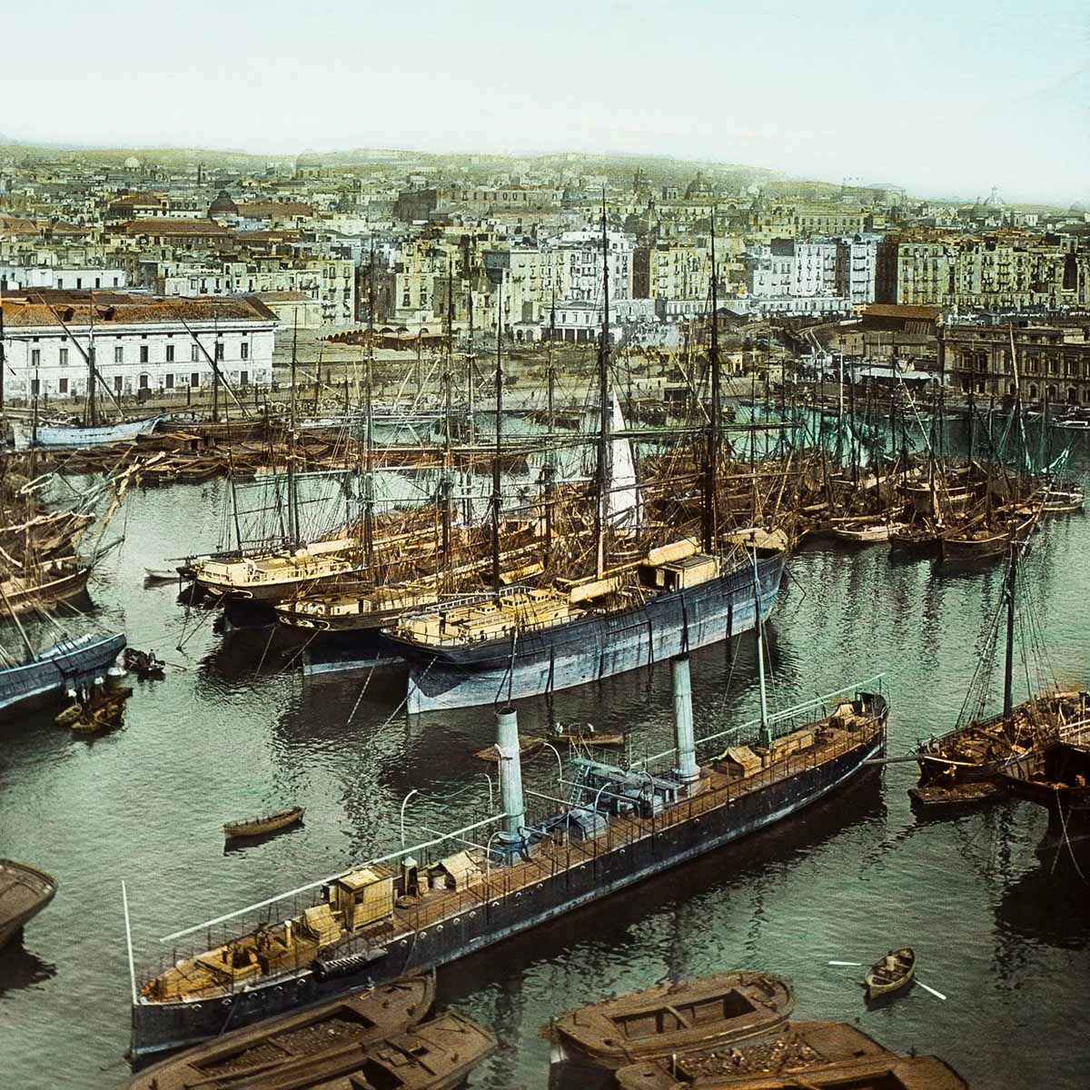 Le port de Naples © Studio Léon et Lévy vers 1895