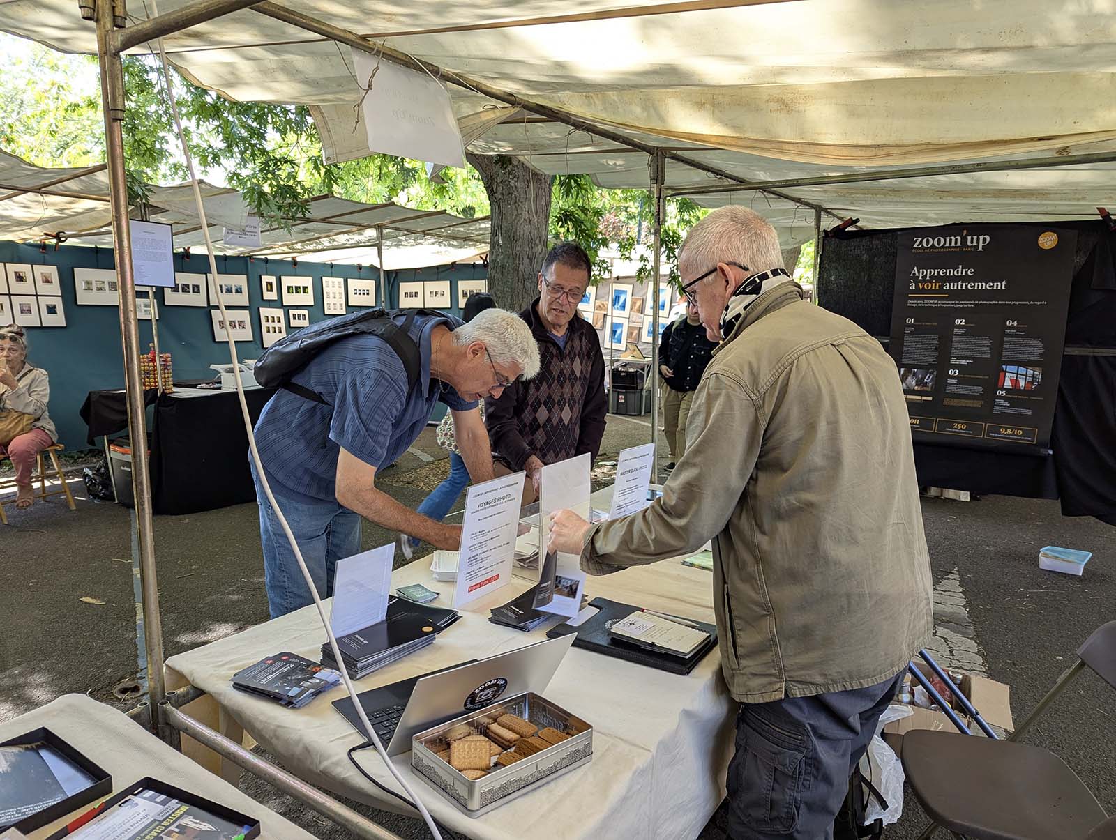 Le stand de ZOOM'UP à la Foire de Bièvres, 6 et 7 juin 2026